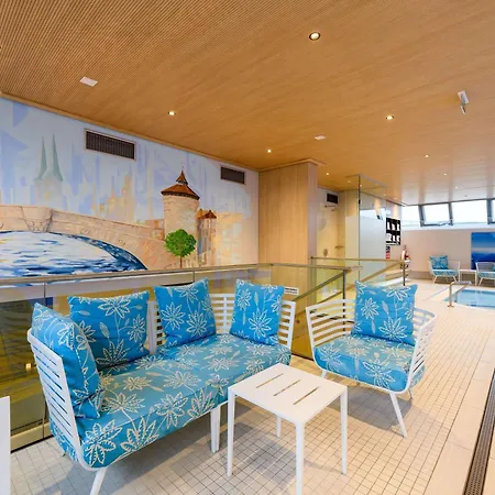 Novotel Nuernberg Centre Hotel 4*