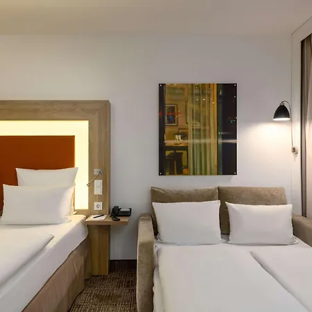 Hotel Novotel Nuernberg Centre 4*