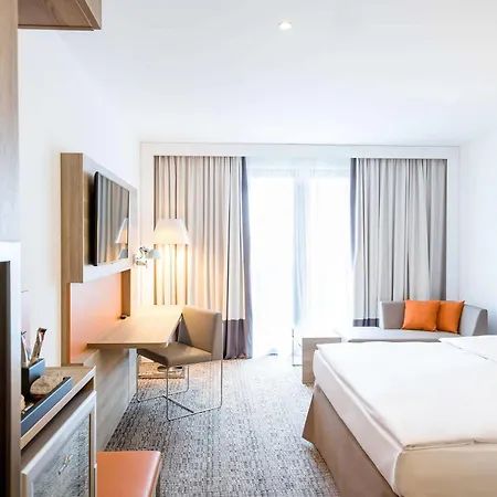 Novotel Nuernberg Centre 4* Núremberg