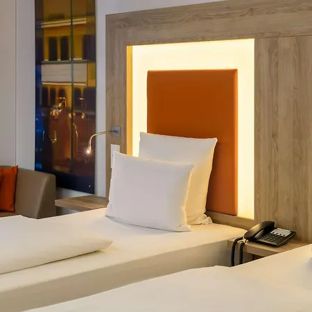 Novotel Nuernberg Centre Hotel 4*