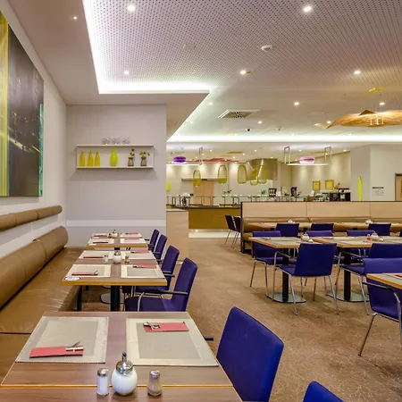 Novotel Nuernberg Centre Hotel 4*