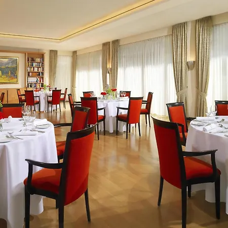 Sheraton Carlton Hotel 5*