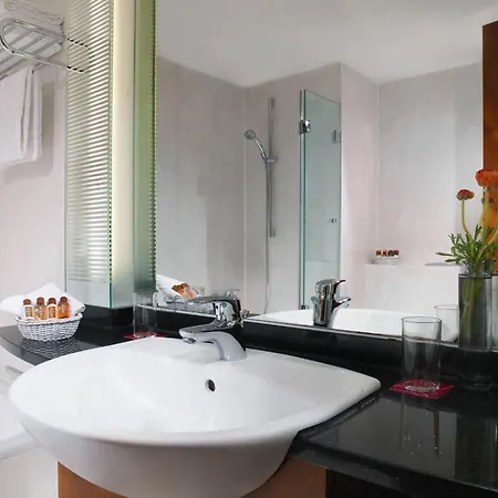 Hotel Sheraton Carlton 5*