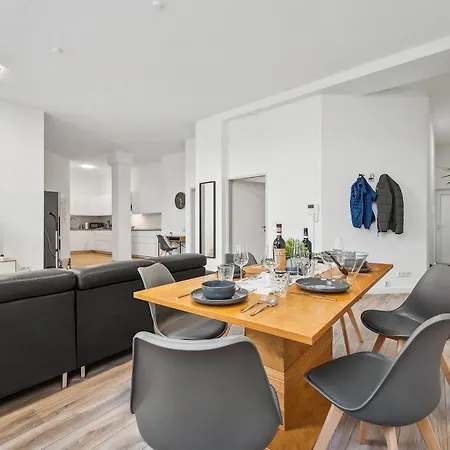 Yello Homes - Loft - Airport & Messe 6 Betten & Wifi *