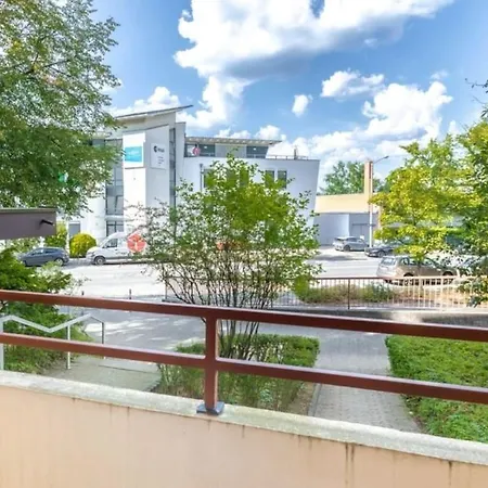 With 2 Balconies In Apartment Nuremberg