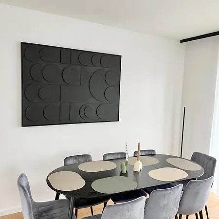 Moderne Terrassenwohnung In Apartment
