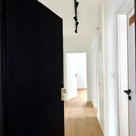 Moderne Terrassenwohnung In Nuremberg