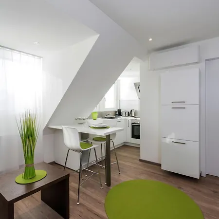 N Serviced Apartment *