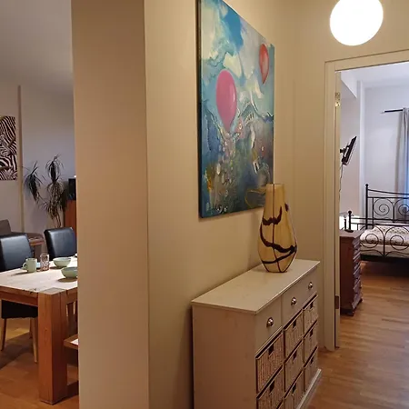 Apartment Tillyhome *