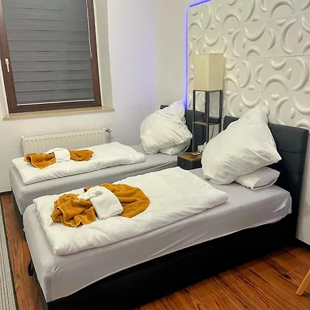 Sahara Hosting 1 & 3 * Nuremberg