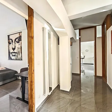 Loft Fuer Bis Zu 12, Whirlpool, Infrarotsauna, Arcade-spiele, Tischfussball, Wii Apartment Nuremberg