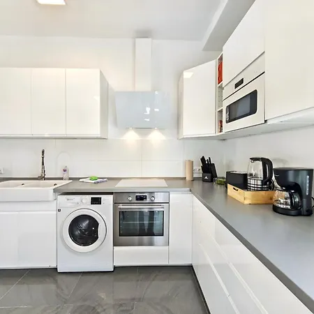 Apartment Loft Fuer Bis Zu 12, Whirlpool, Infrarotsauna, Arcade-spiele, Tischfussball, Wii