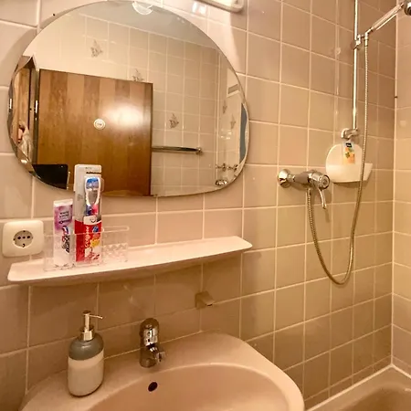 Ruhe & Charme - Familien 4 Betten Apartment Nuremberg