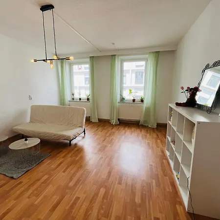 Bright & Spacious Room In Shared Home Homestay Nuremberg