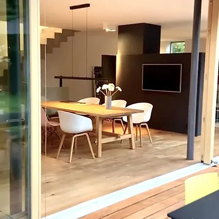 B8 - Exklusive Architektenvilla Fuer 4-10 Personen, بيت للعطل