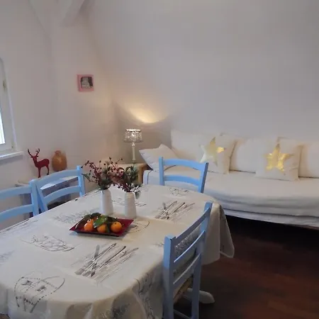 Giulia Apartment *