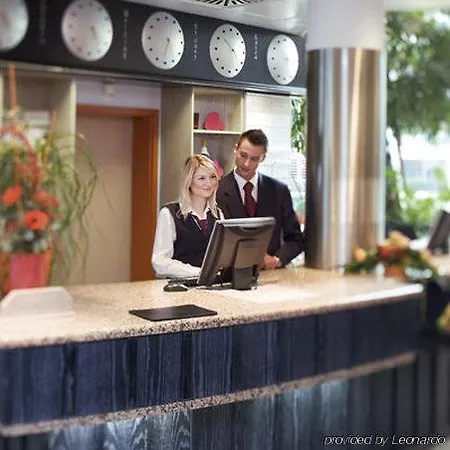Hotel Moevenpick Airport