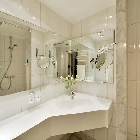 Hotel Burghotel Stammhaus 3*