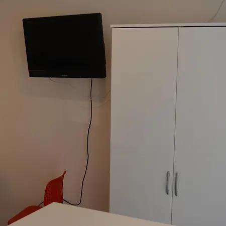 Leon Apartment