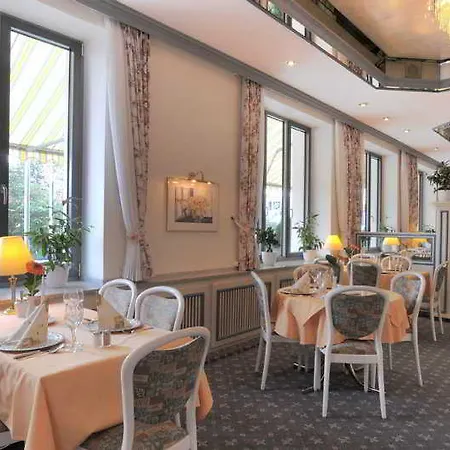 Hotel Ringhotel Loew's Merkur