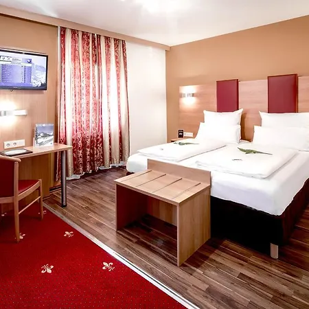 Tiptop Burgschmiet Garni Hotell Nürnberg