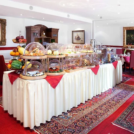 Hotell Tiptop Burgschmiet Garni Nürnberg