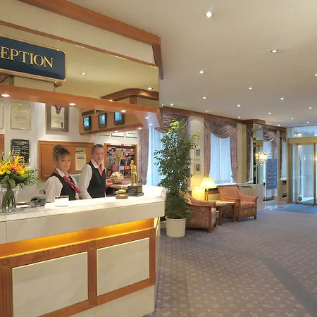 Hotel Ringhotel Loew's Merkur 4*