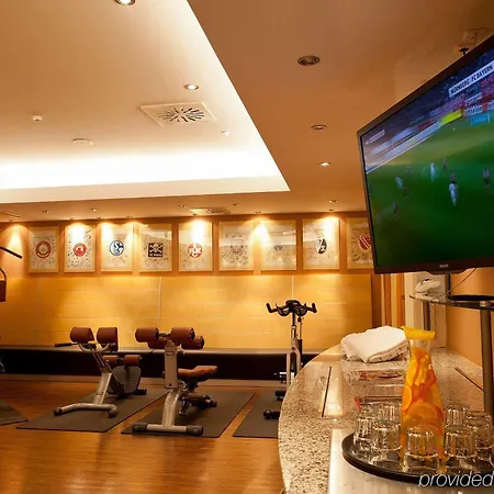 Hotell Novina Suedwestpark