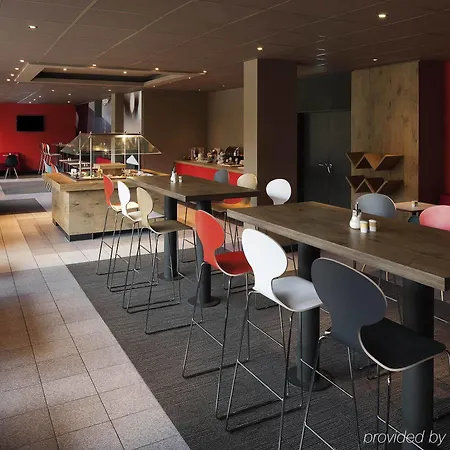 Ibis Hauptbahnhof מלון