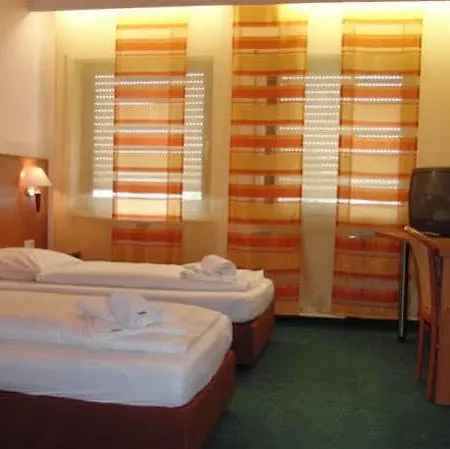Hotel Langwasser Messe Nichtraucherhotel 3*