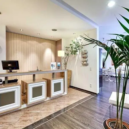 Arthotel Hotel 3*