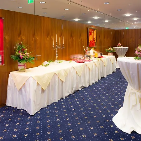 Hotell Ringhotel Loew's Merkur 4*