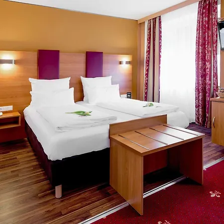 Tiptop Burgschmiet Garni Hotell Nürnberg