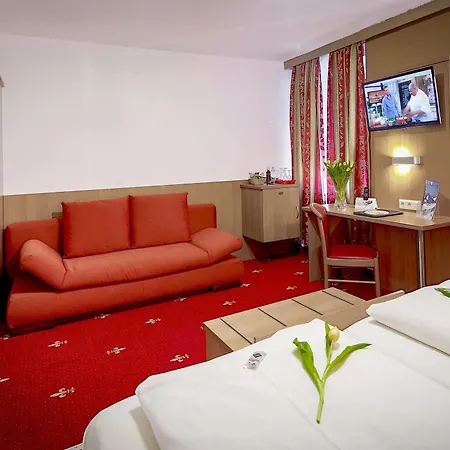 Tiptop Burgschmiet Garni Hotell Nürnberg
