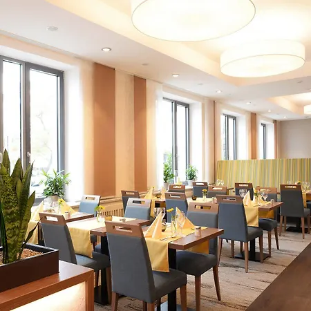Hotel Ringhotel Loew's Merkur