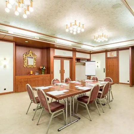 Arotel Best Living Hotel 3*