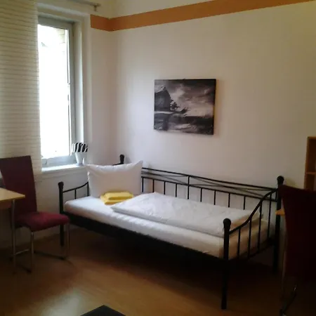 Gabelsberger To Share Apartment *