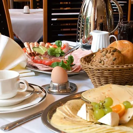 Tassilo Hotel 3*