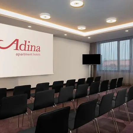 Adina Nürnberg