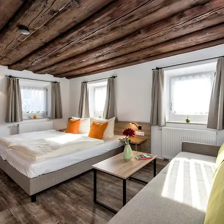 Uebernachten In Der Tenne Lejlighedshotel