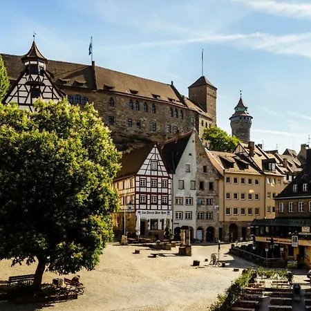 Burghotel Stammhaus 3* Norimberk