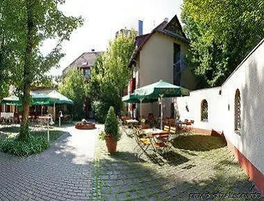 Hotel H+ 4*