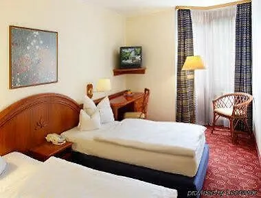 Hotel H+ 4*