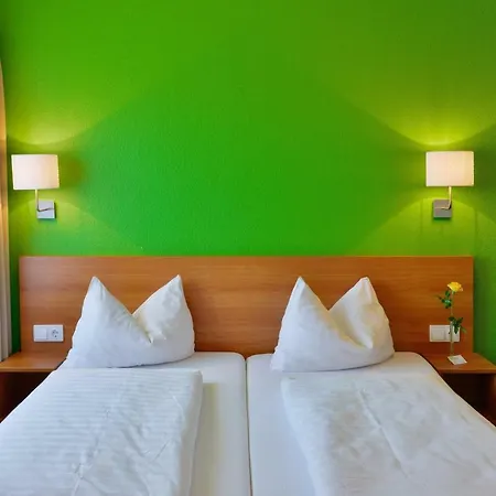 Metropol Hotel 3*
