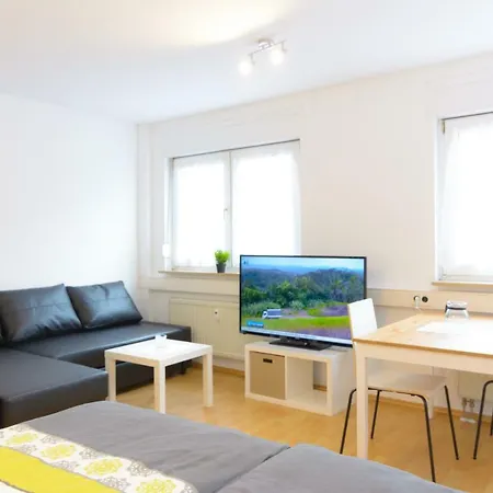 Private Next To Subway Homestay *