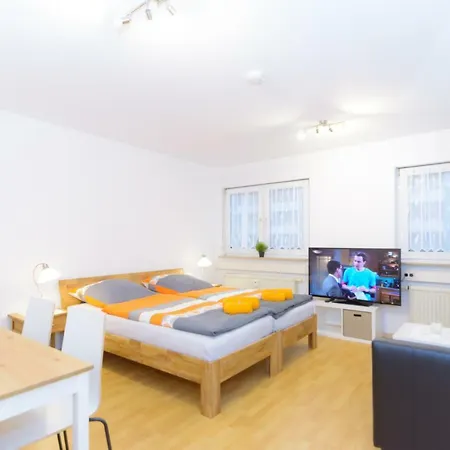 Private Next To Subway Homestay Nuremberg