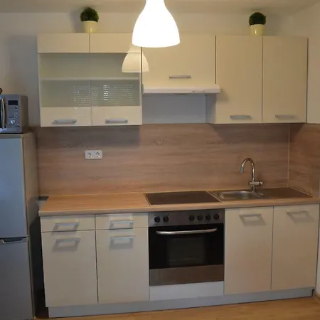 Modernes 1-zimmer W-lan, Stellplatz *