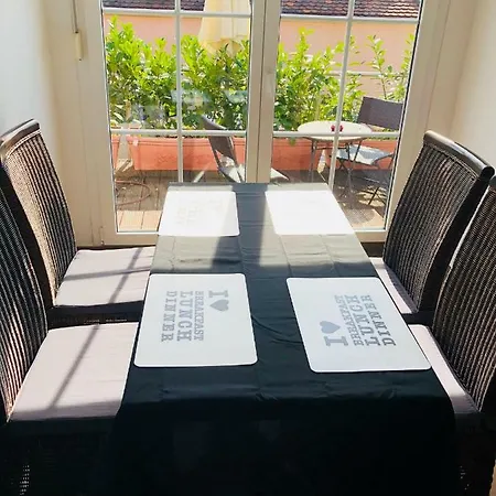 Sonnige 2-zi-wohnung Nahe Stadtmitte Und Messe Apartment