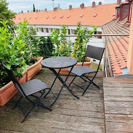 Sonnige 2-zi-wohnung Nahe Stadtmitte Und Messe