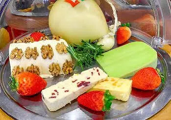 Tiptop Burgschmiet Garni Hotell 3*